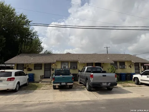 1202 S GENERAL MCMULLEN DR