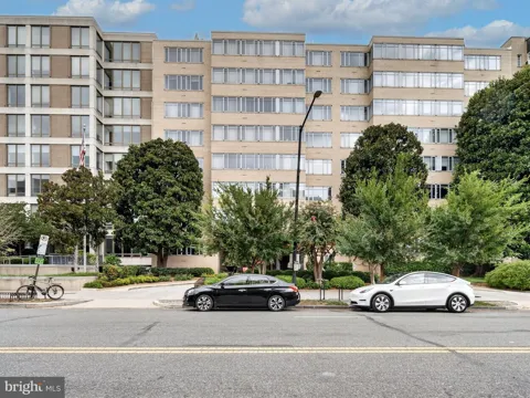 1711 MASSACHUSETTS AVENUE NW #228