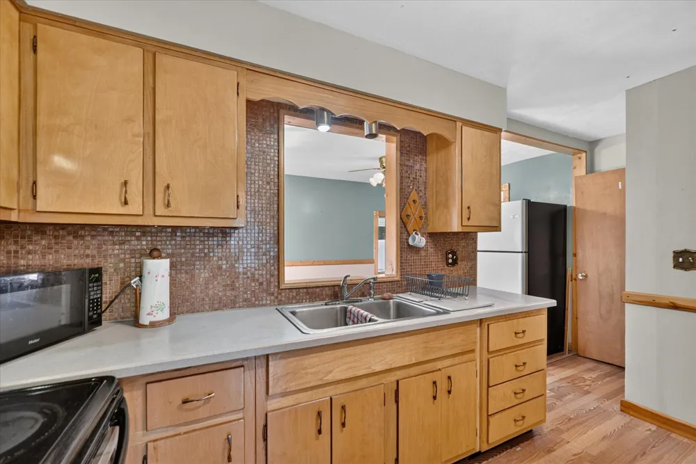 3124 Earl Drive Spring Arbor, MI 49283