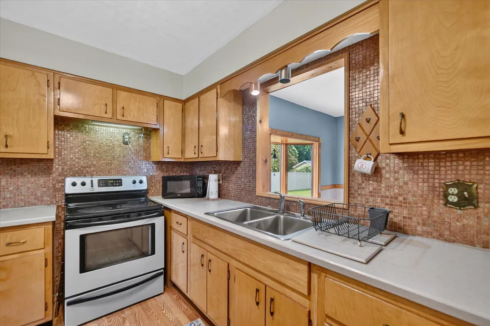 3124 Earl Drive Spring Arbor, MI 49283
