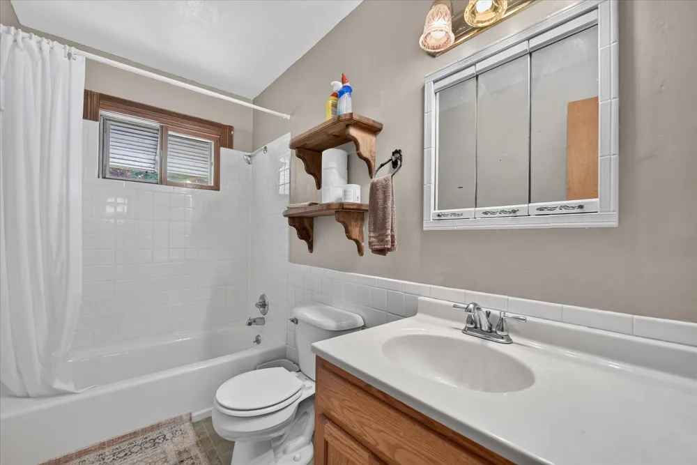 3124 Earl Drive Spring Arbor, MI 49283