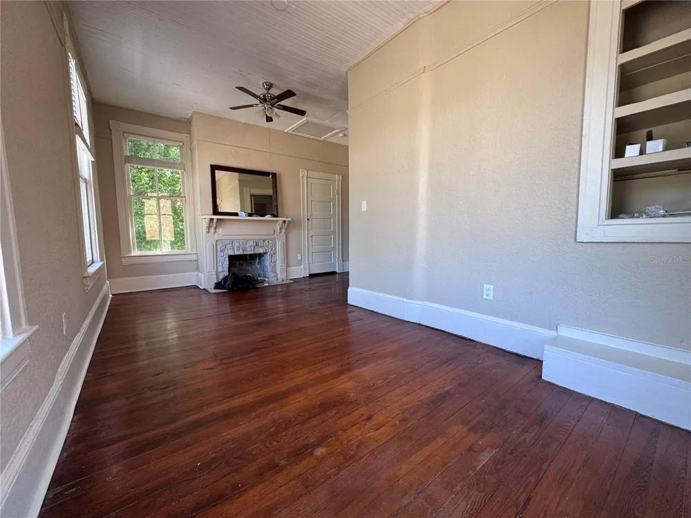 114 NE TUSCAWILLA AVENUE ocala, FL 34470