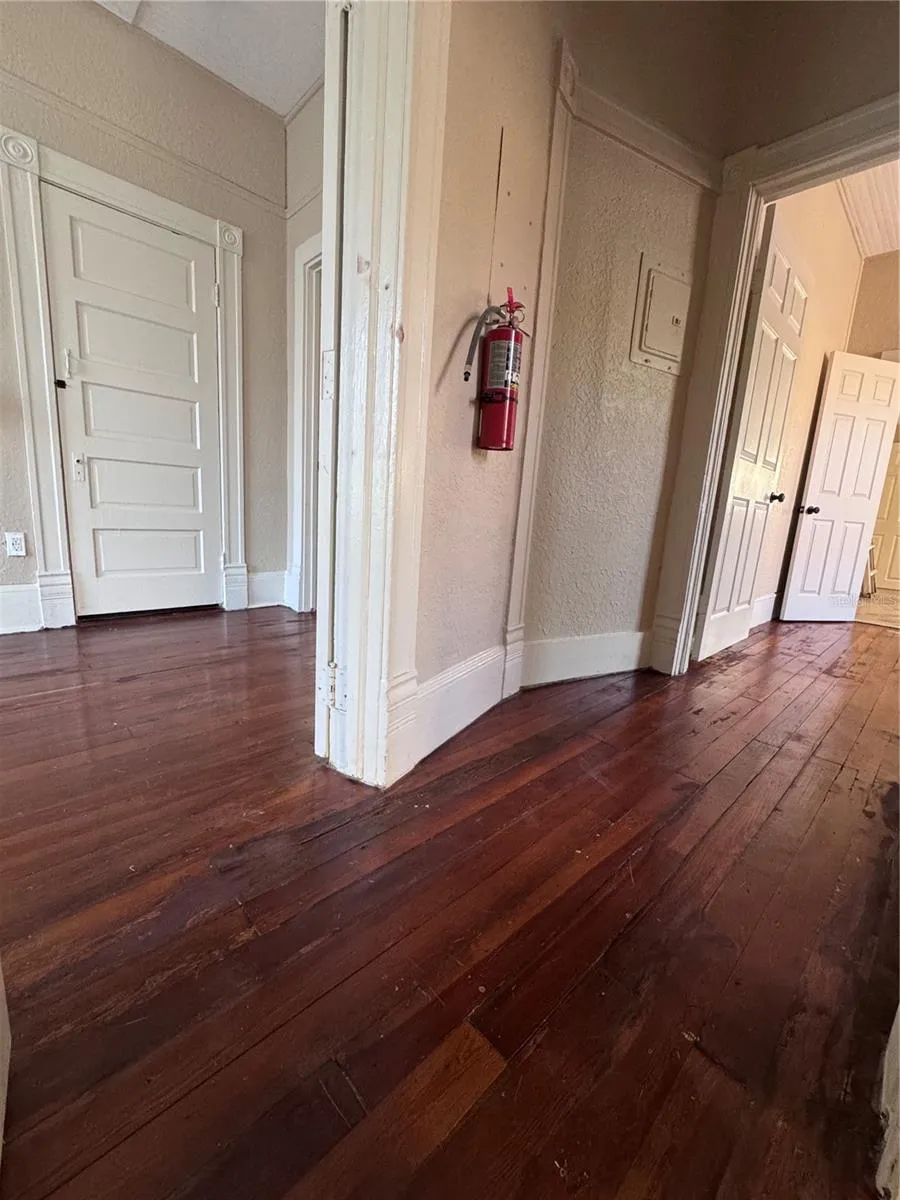 114 NE TUSCAWILLA AVENUE ocala, FL 34470