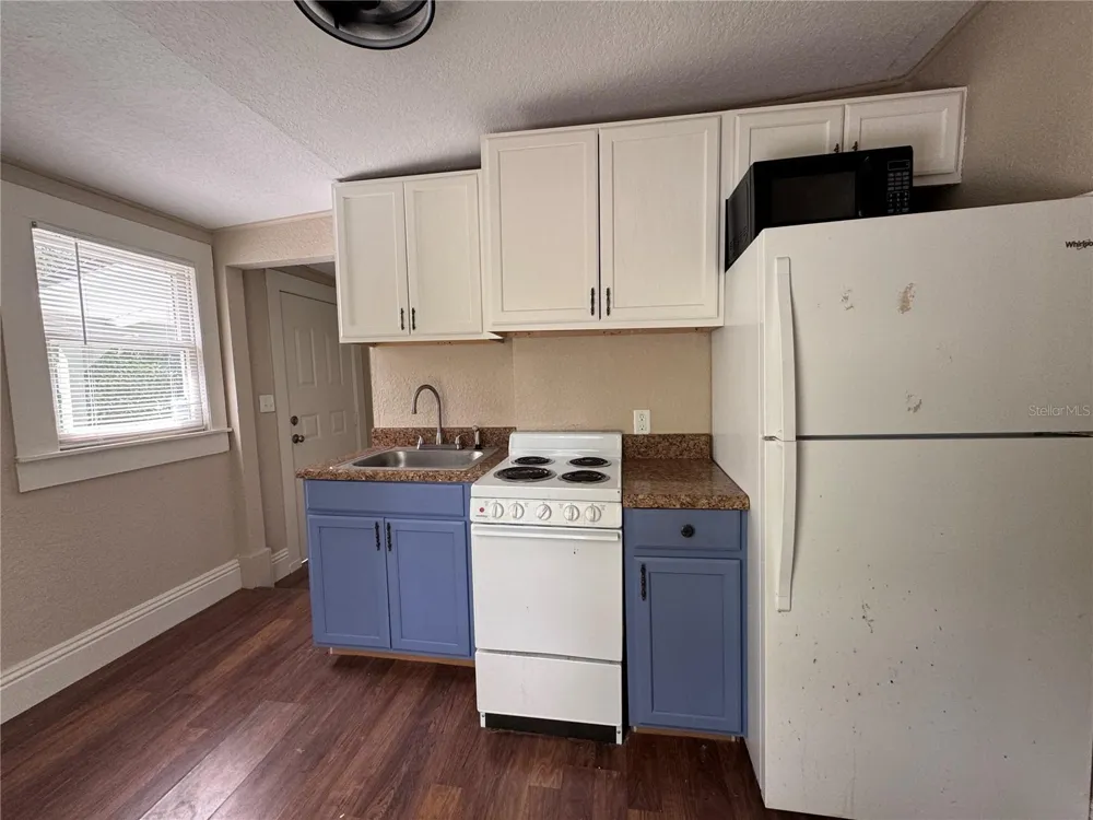 114 NE TUSCAWILLA AVENUE ocala, FL 34470