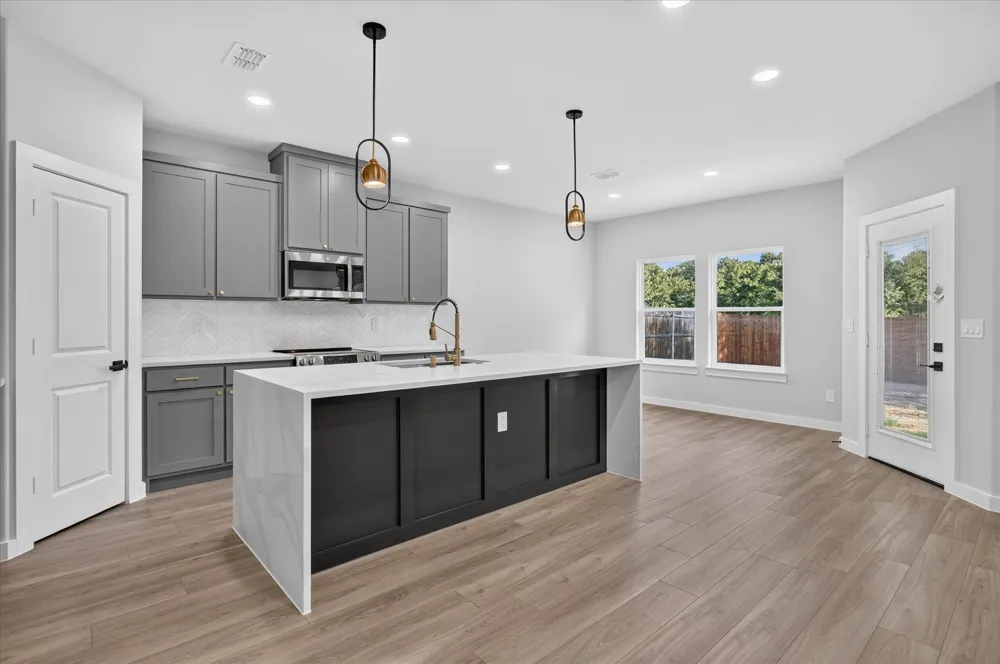 3057 Brandywine Denton, TX 76209