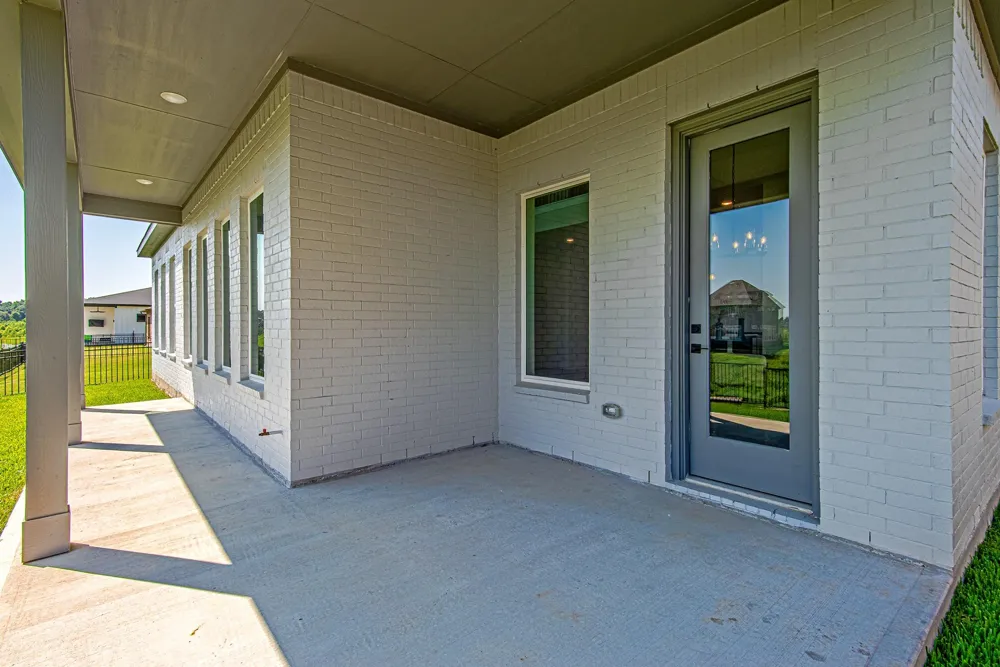 220 Waterstone Drive Montgomery, TX 77356