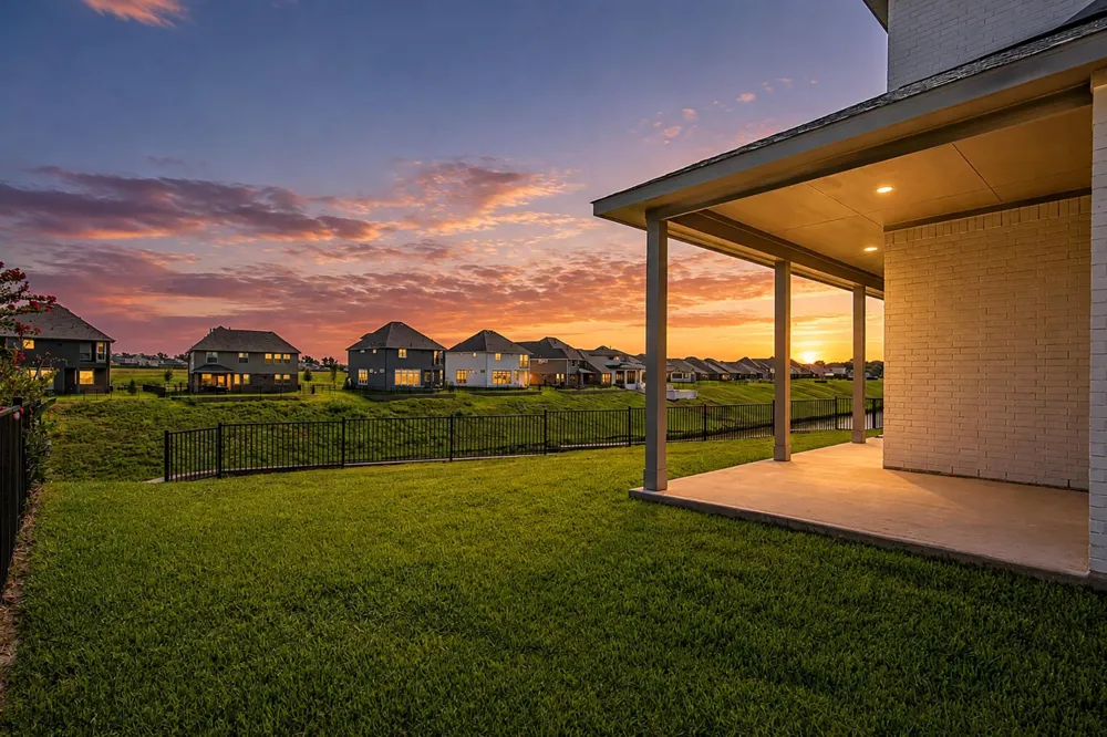 220 Waterstone Drive Montgomery, TX 77356