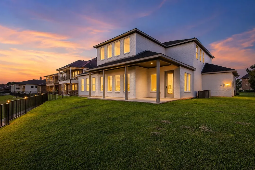 220 Waterstone Drive Montgomery, TX 77356