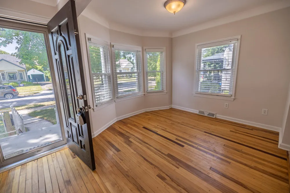 1520 Alexander Avenue Royal Oak, MI 48067