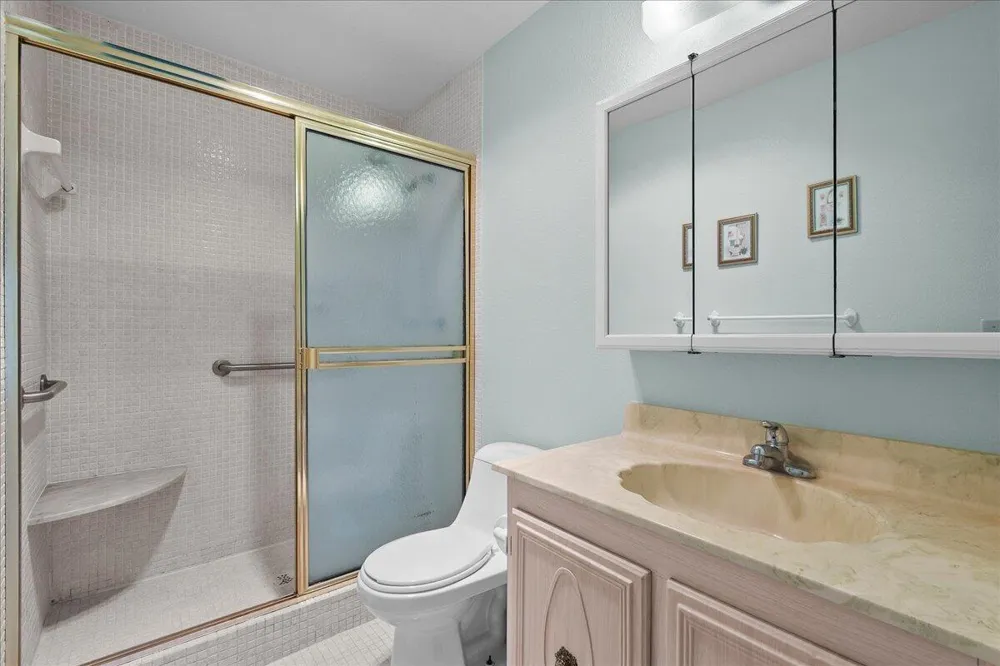 892 WORCESTER LANE #B Lake Worth, FL 33467