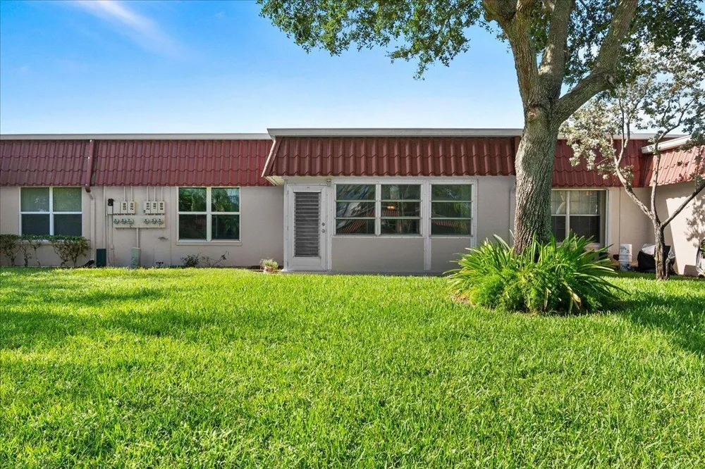 892 WORCESTER LANE #B Lake Worth, FL 33467