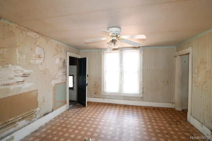 1002 Henry Street Bay City City, MI 48706