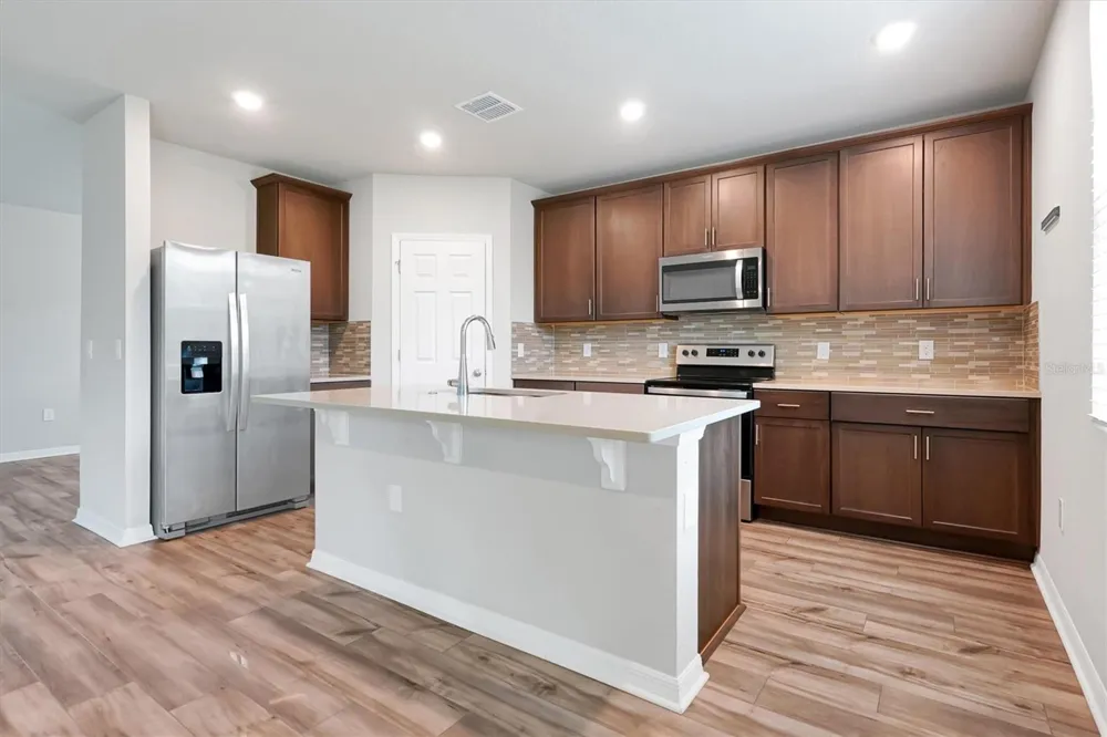 17389 BACK BAY COURT Clermont, FL 34714