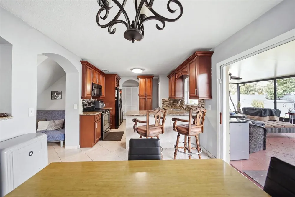 2448 PARSONS POND CIRCLE Kissimmee, FL 34743