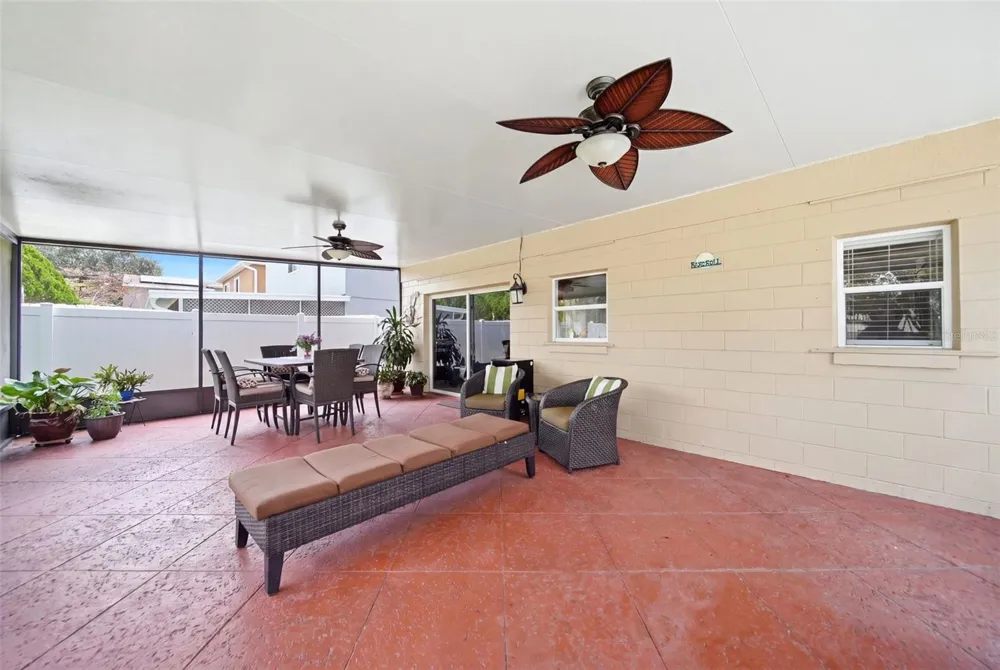 2448 PARSONS POND CIRCLE Kissimmee, FL 34743