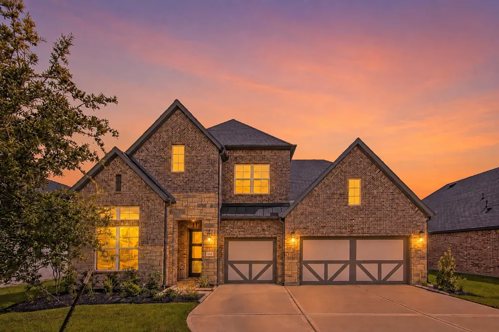 153 Peninsula Point Drive Montgomery, TX 77356