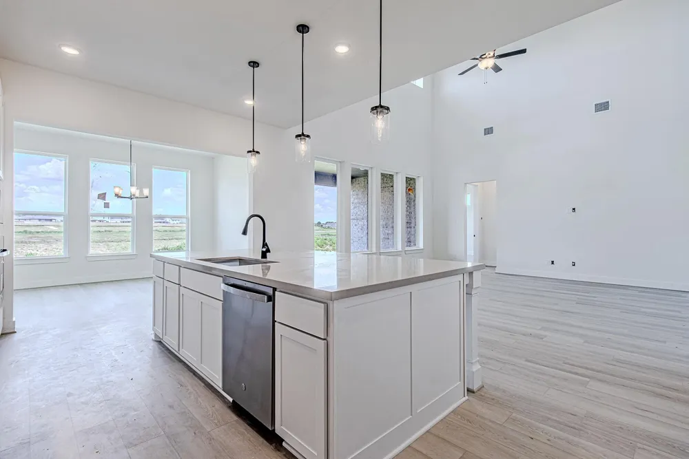 153 Peninsula Point Drive Montgomery, TX 77356