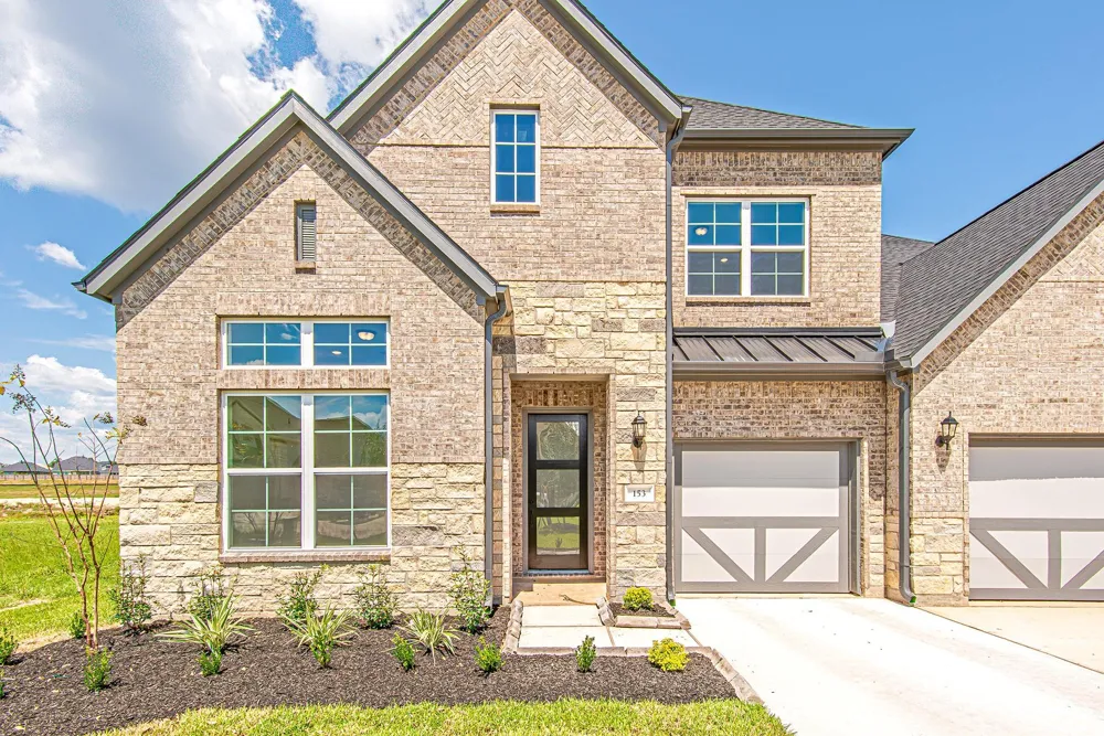 153 Peninsula Point Drive Montgomery, TX 77356