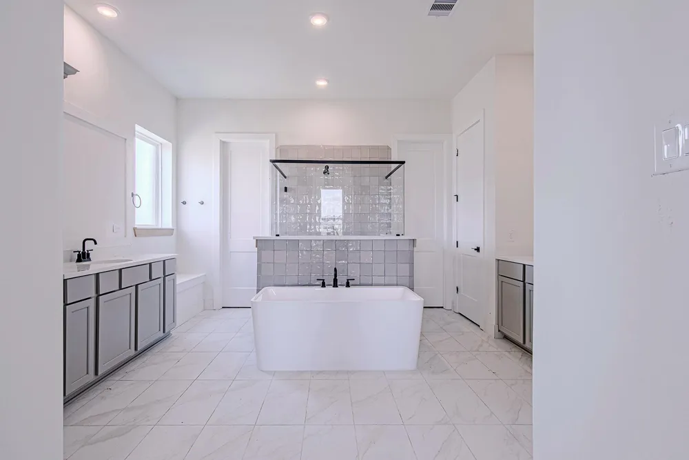 153 Peninsula Point Drive Montgomery, TX 77356