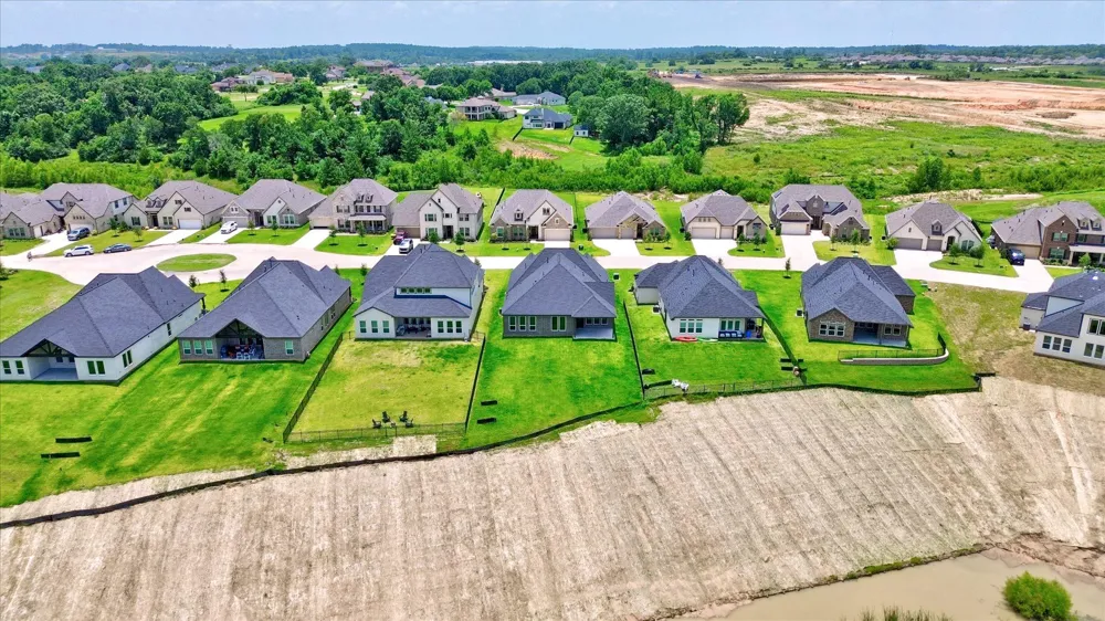 153 Peninsula Point Drive Montgomery, TX 77356