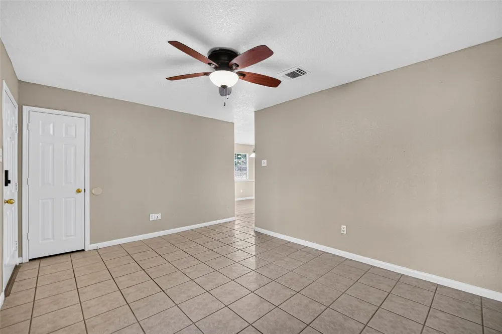 1835 Wren Drive League City, TX 77573