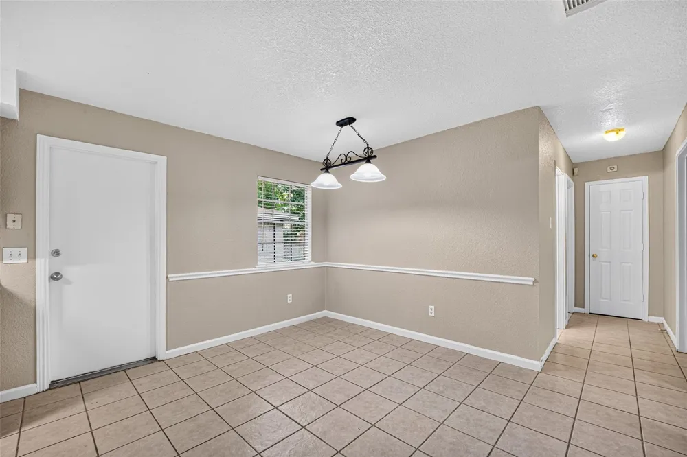 1835 Wren Drive League City, TX 77573