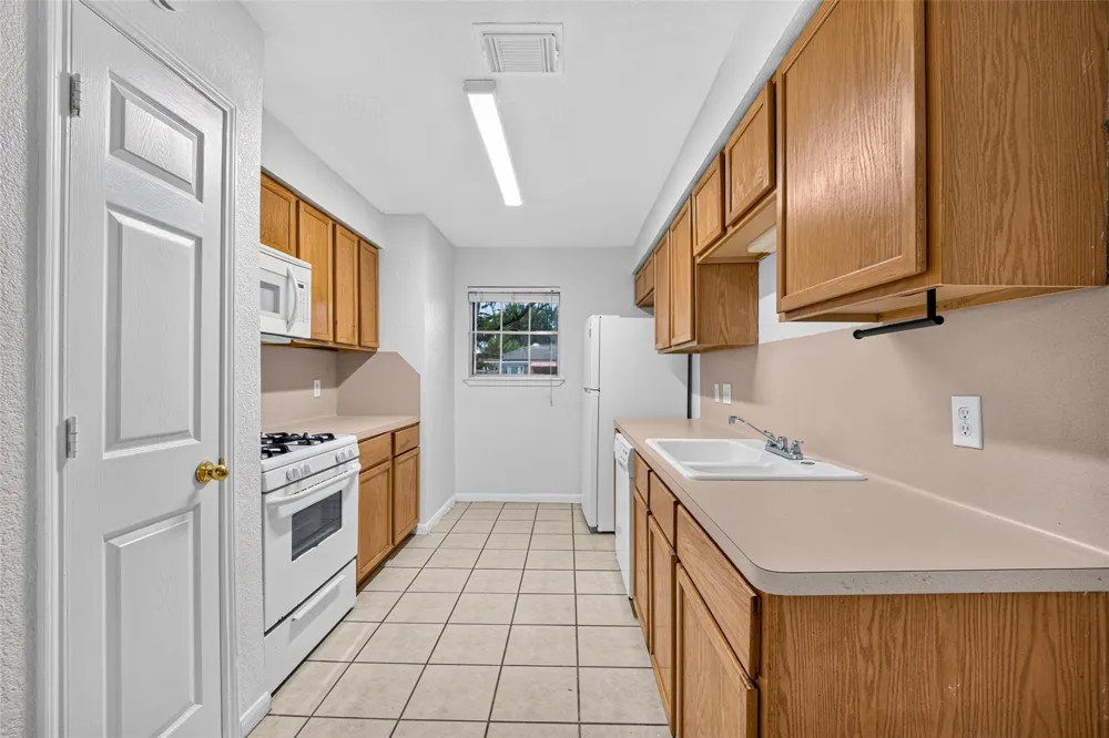 1835 Wren Drive League City, TX 77573
