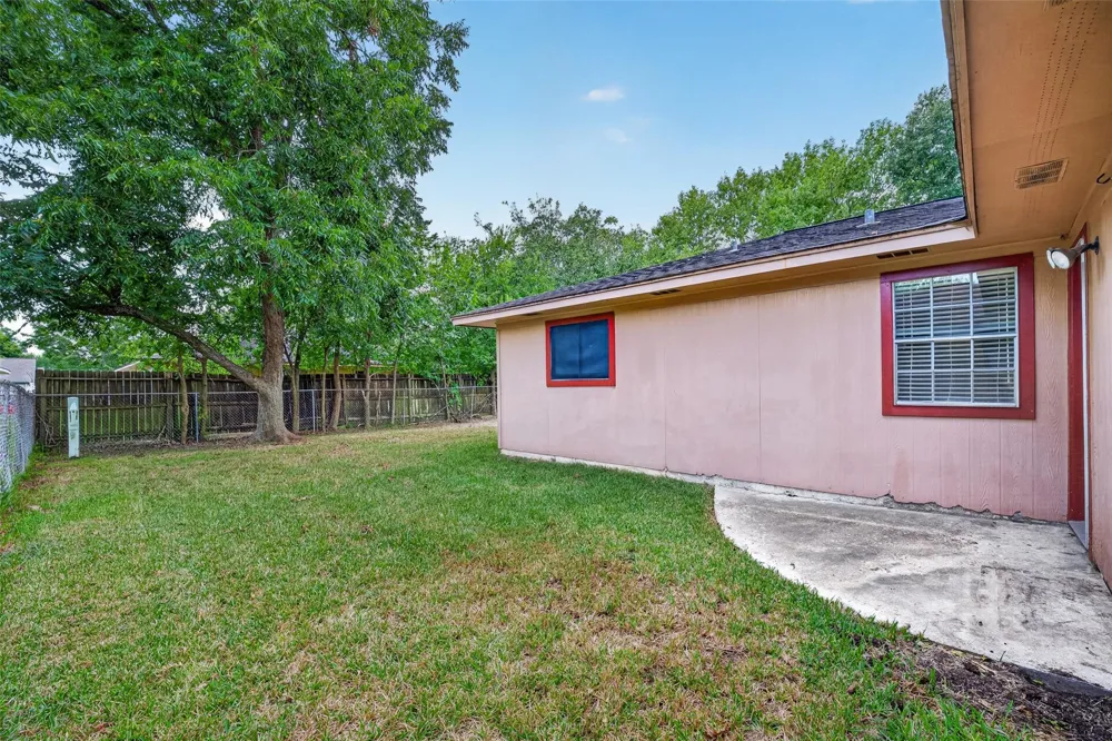 1835 Wren Drive League City, TX 77573