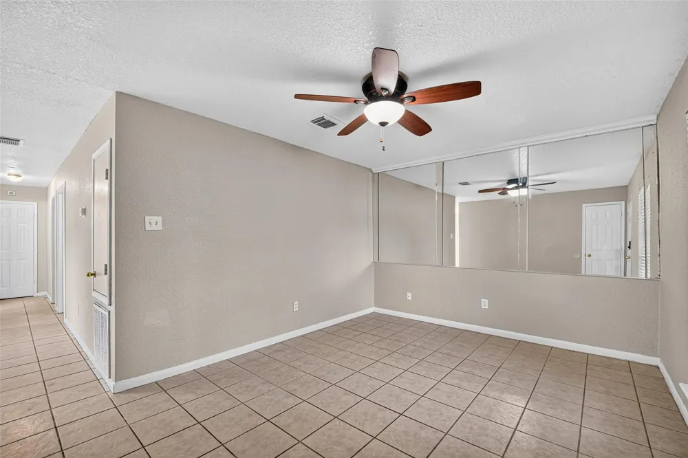 1835 Wren Drive League City, TX 77573