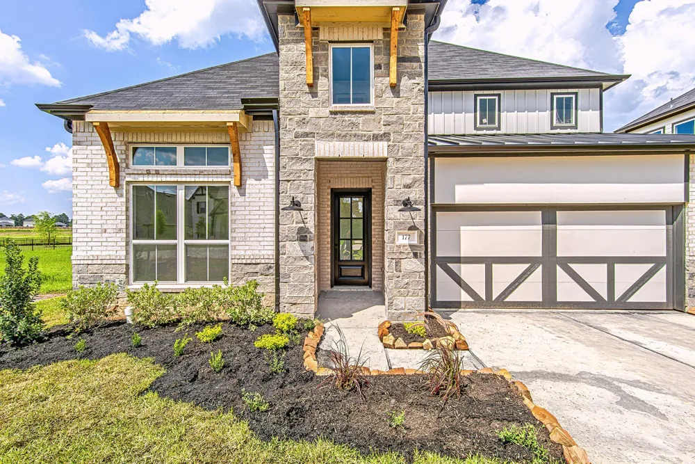177 Peninsula Point Drive Montgomery, TX 77356