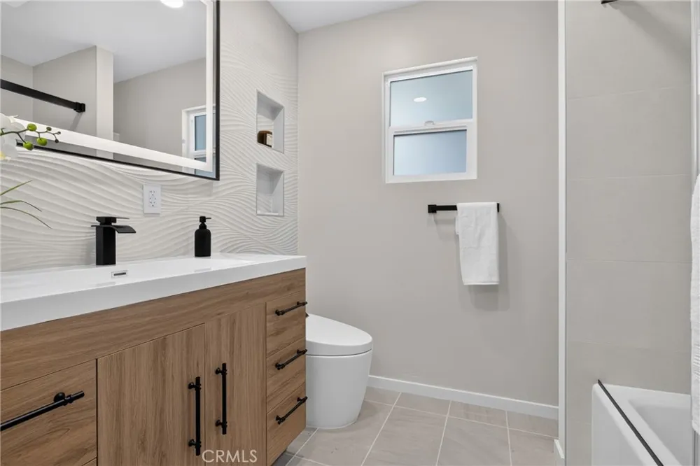 11258 Yolanda Avenue Porter Ranch, CA 91326