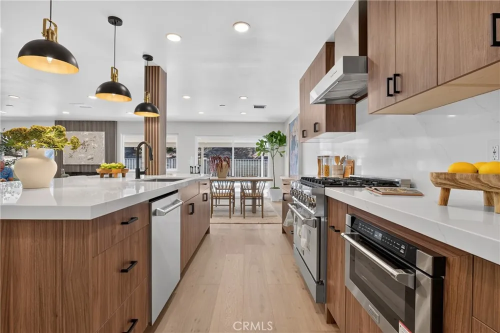 11258 Yolanda Avenue Porter Ranch, CA 91326