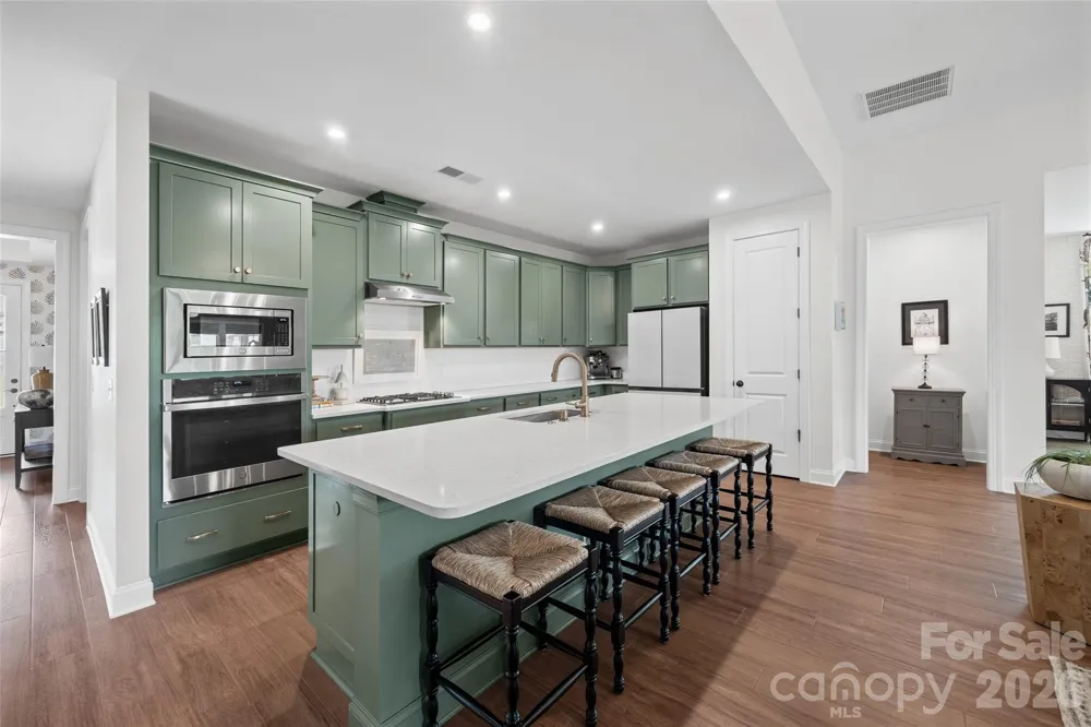 8019 Longwaters Court York, SC 29745