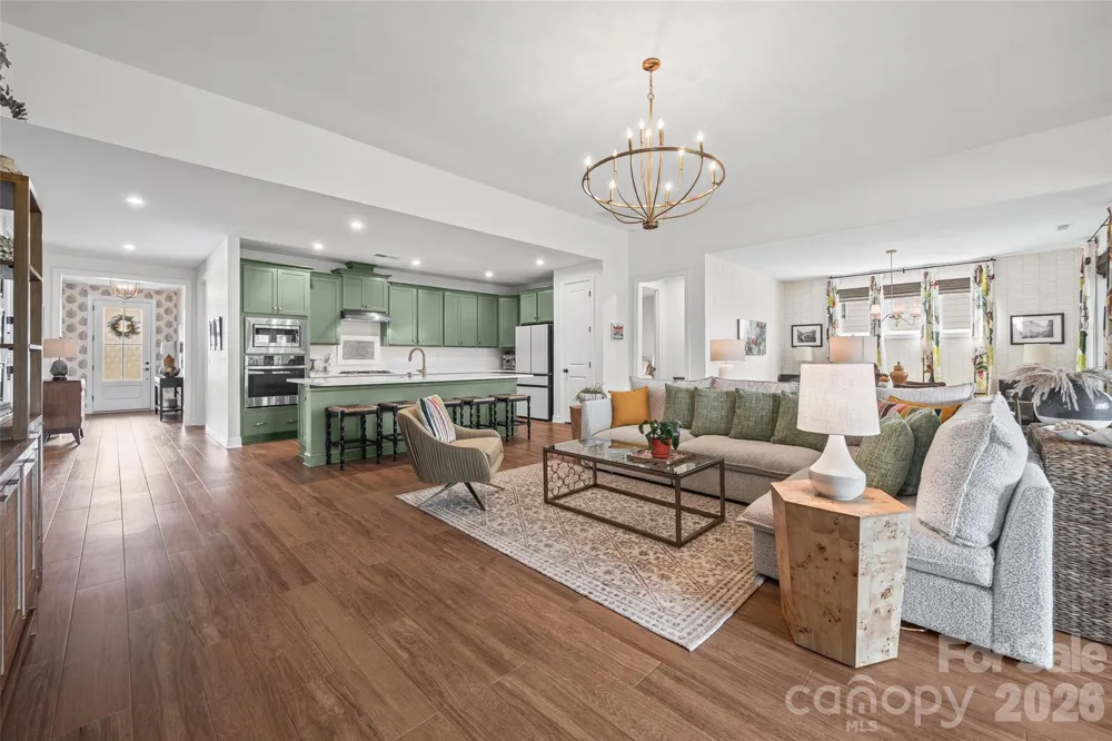 8019 Longwaters Court York, SC 29745