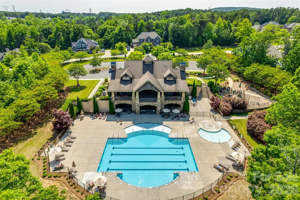 8019 Longwaters Court York, SC 29745