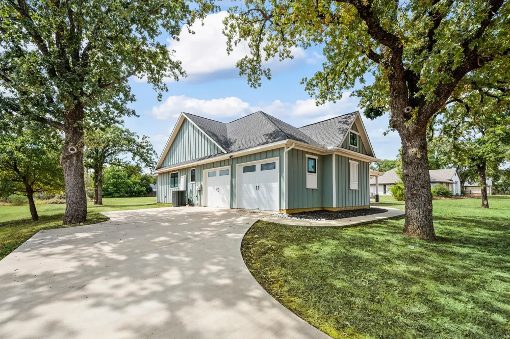 1350 Randol Mill Avenue Keller, TX 76262