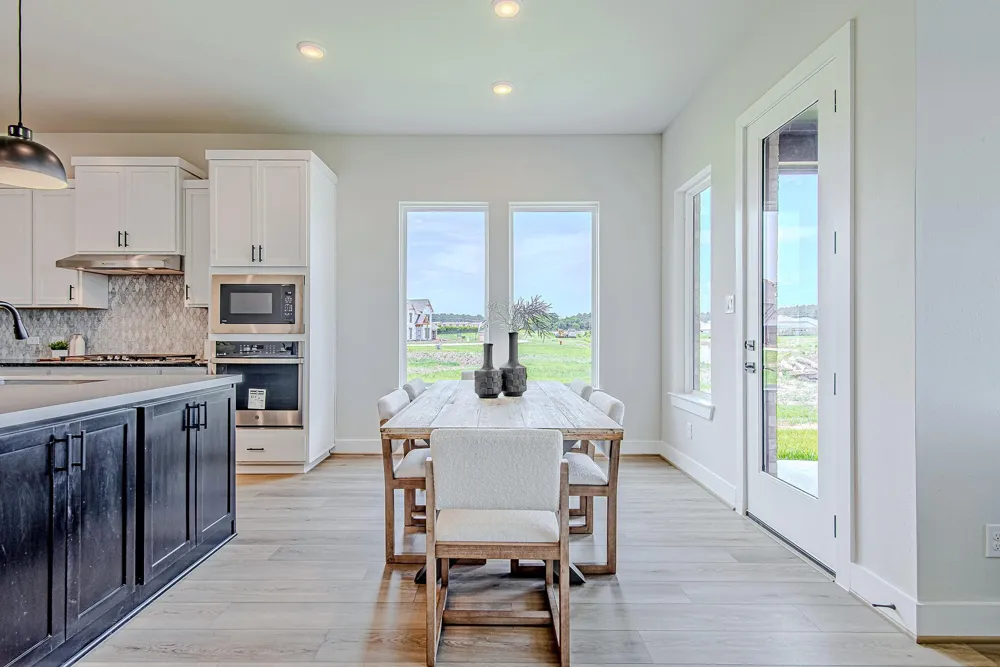 141 Peninsula Point Drive Montgomery, TX 77356