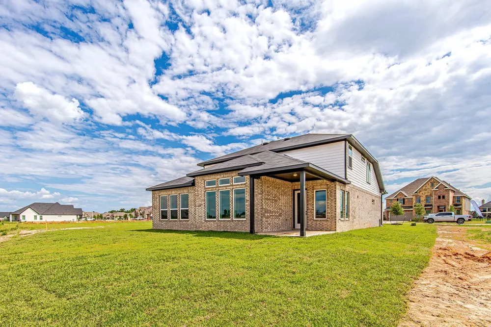 141 Peninsula Point Drive Montgomery, TX 77356