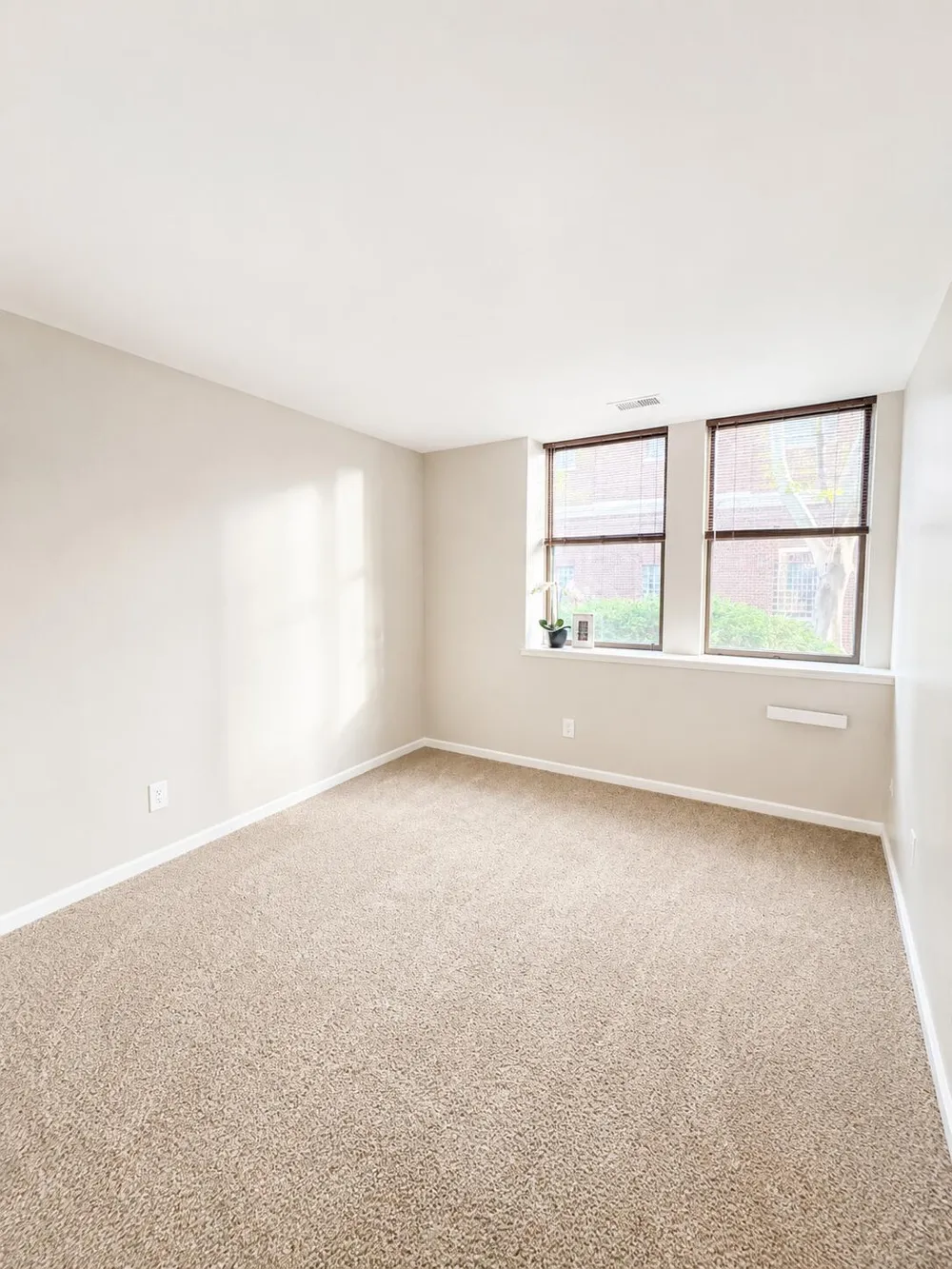 2006 Wealthy Street SE #104 Grand Rapids, MI 49506