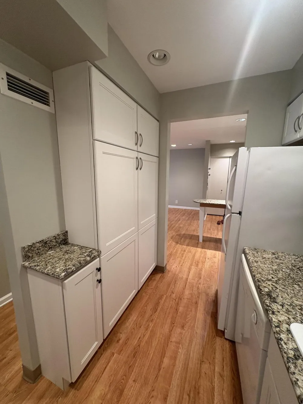 2006 Wealthy Street SE #104 Grand Rapids, MI 49506
