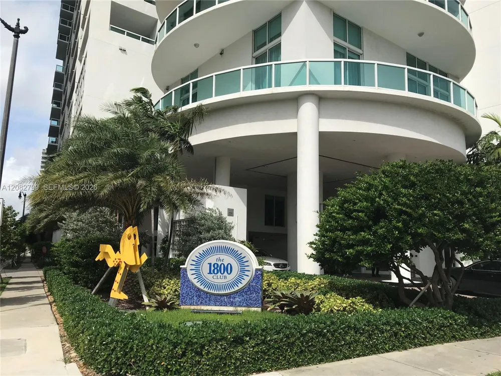 1800 Bayshore Dr #2204 Miami, FL 33132