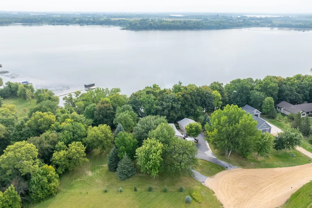 142 Jacks Drive Madison Lake, MN 56063
