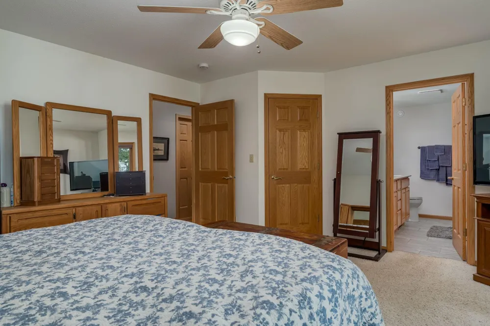 142 Jacks Drive Madison Lake, MN 56063