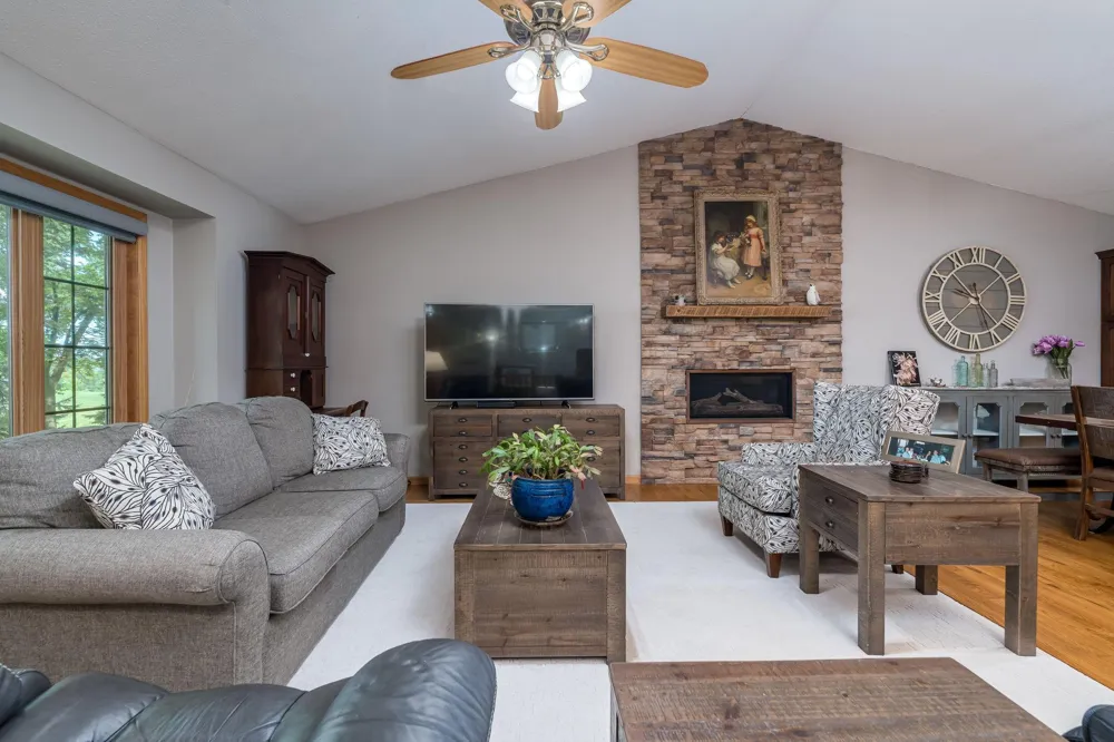 142 Jacks Drive Madison Lake, MN 56063