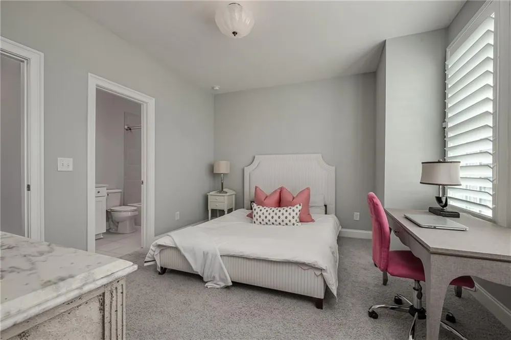 6719 Encore Boulevard Sandy Springs, GA 30328