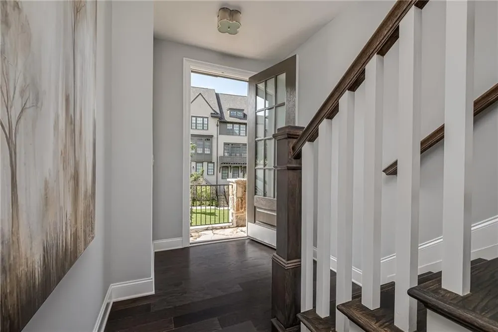 6719 Encore Boulevard Sandy Springs, GA 30328
