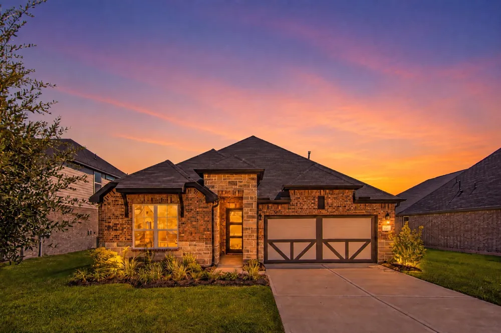 157 Peninsula Point Drive Montgomery, TX 77356