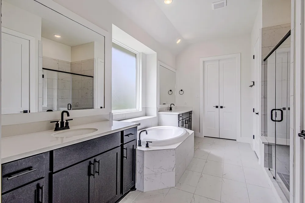 157 Peninsula Point Drive Montgomery, TX 77356