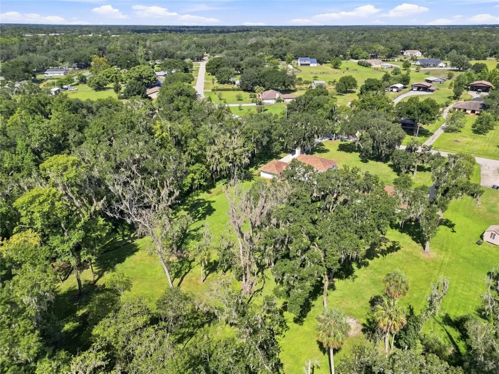 2628 LONGWOOD DRIVE Lakeland, FL 33811