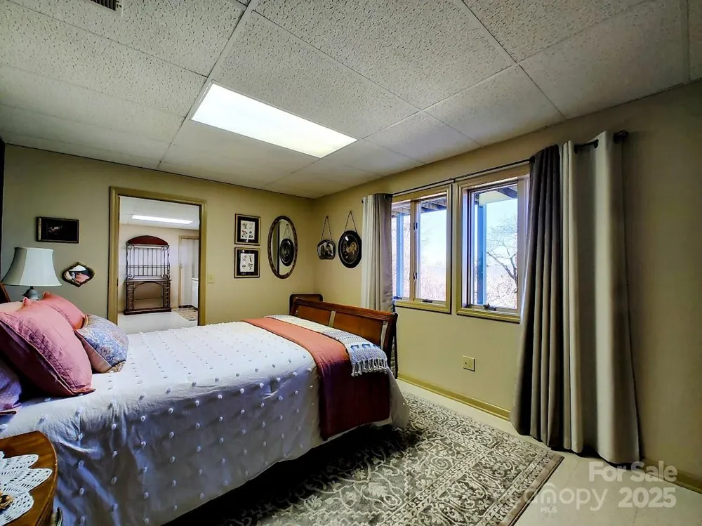 545 Summit Road Tryon, NC 28782